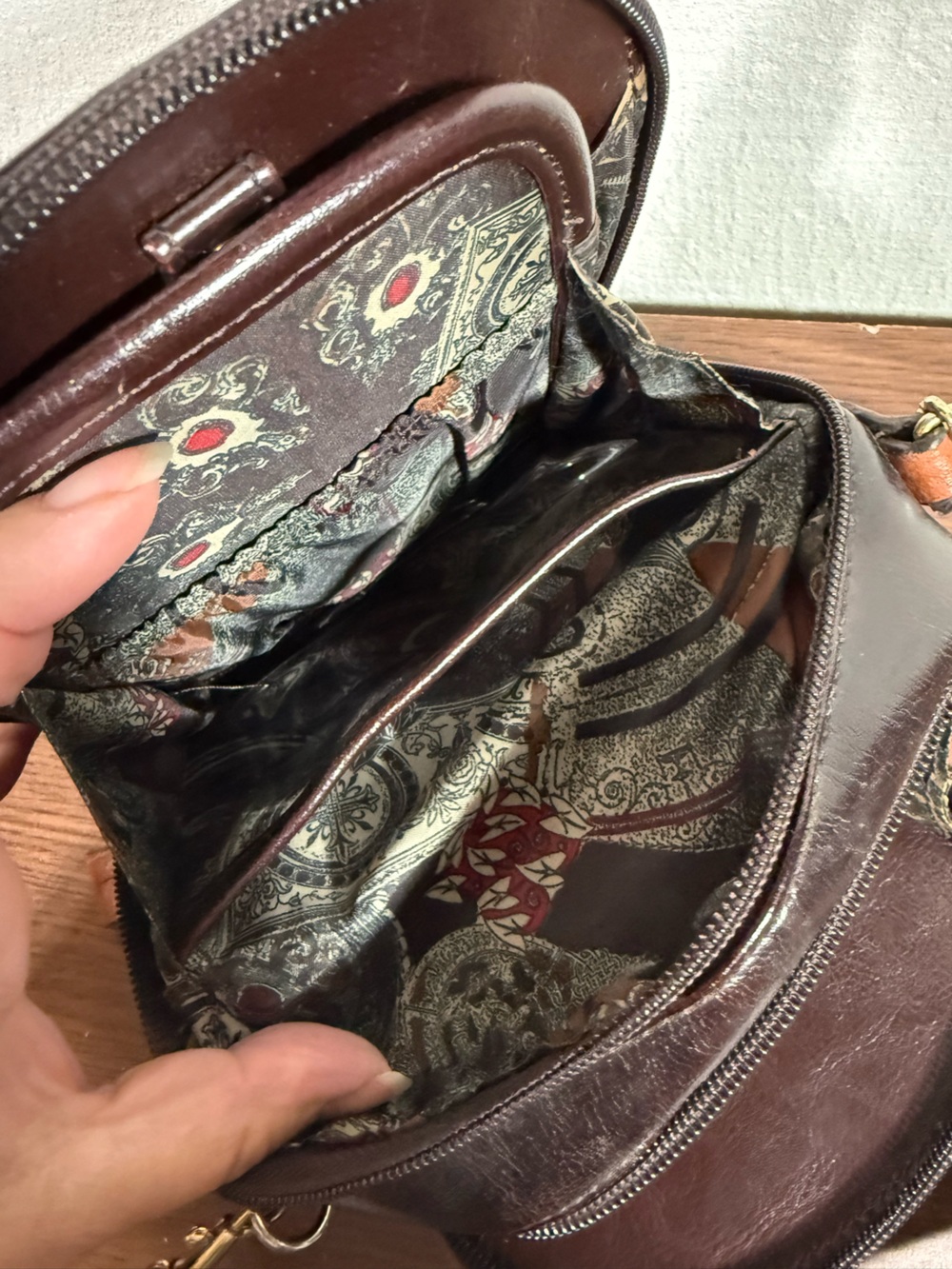 Vintage 80’s Belle Rose Crossbody Bag - Picture 6 of 7